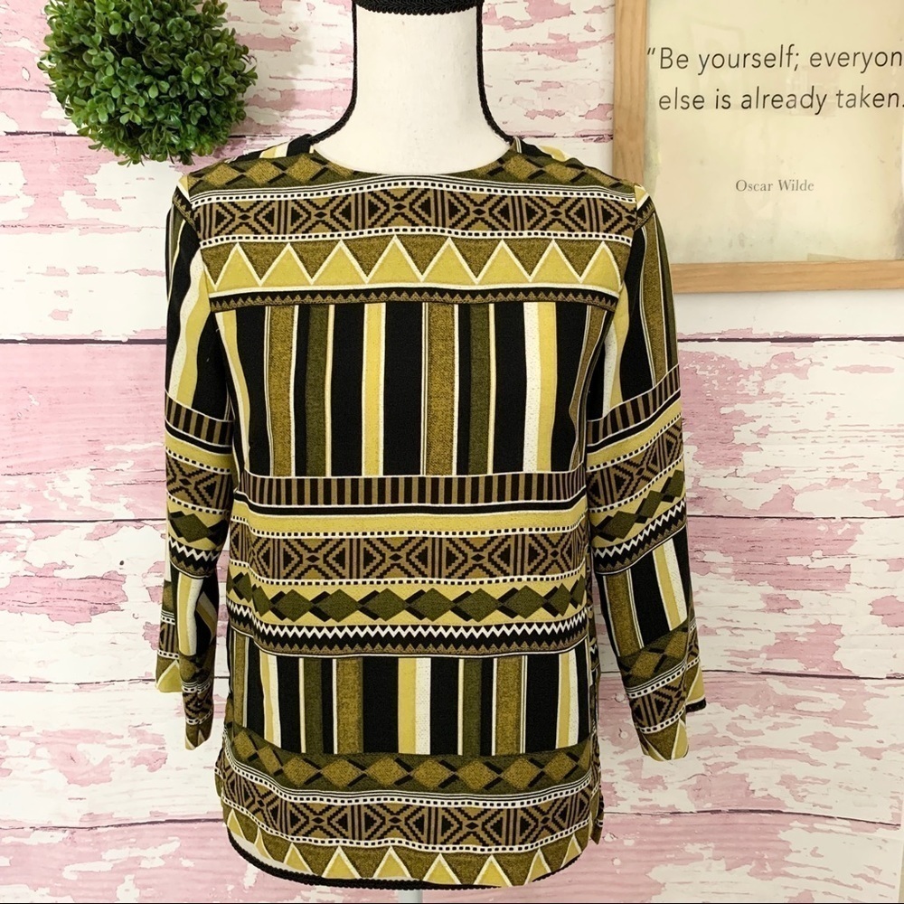 H&M Women’s Geometric Print 3/4 Sleeve Top 2